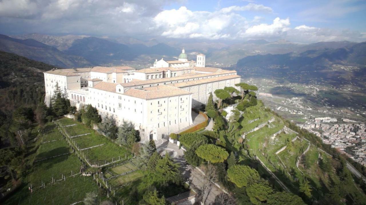 La Soffitta - Appartamenti in Villa San Giorgio a Liri Esterno foto